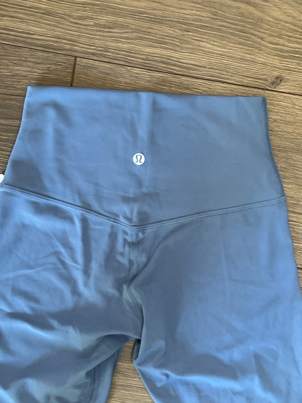 Lululemon Align High-Rise Short 8" Washed Denim Size 4 NWT - Picture 3 of 5